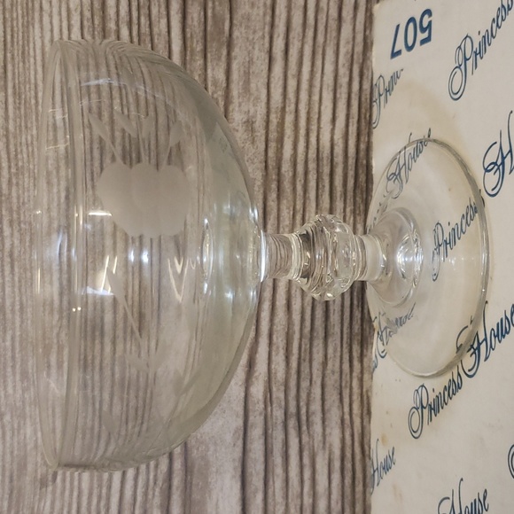 Princess house 4 dessert dishes in box - Picture 2 of 4